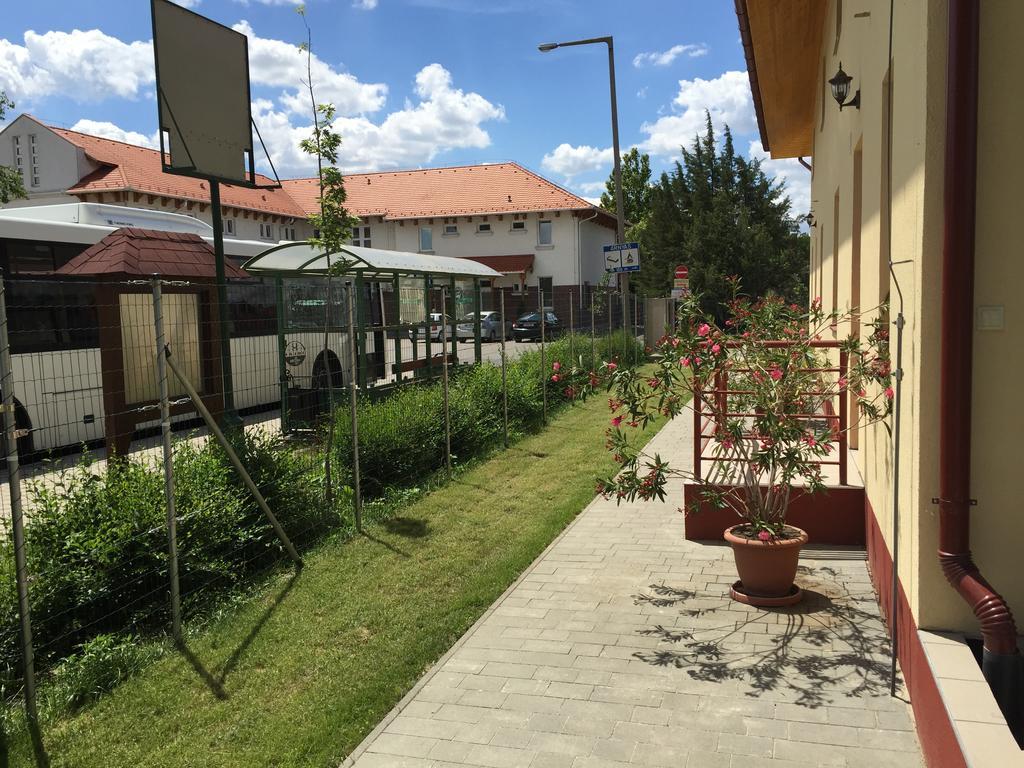 Aqua Thermal Soterapia Es Apartmanhaz Püspökladány Cameră foto