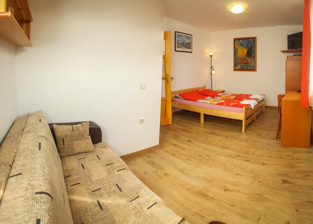 Aqua Thermal Soterapia Es Apartmanhaz Püspökladány Exterior foto